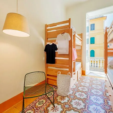 Hostel Costello